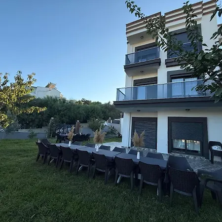 Seferihisarda Tam Muestakil 5 Odali Turizm Konutu Feriehus