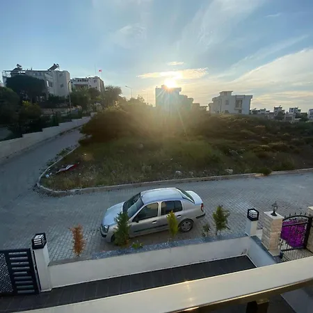 Seferihisarda Tam Muestakil 5 Odali Turizm Konutu Feriehus *