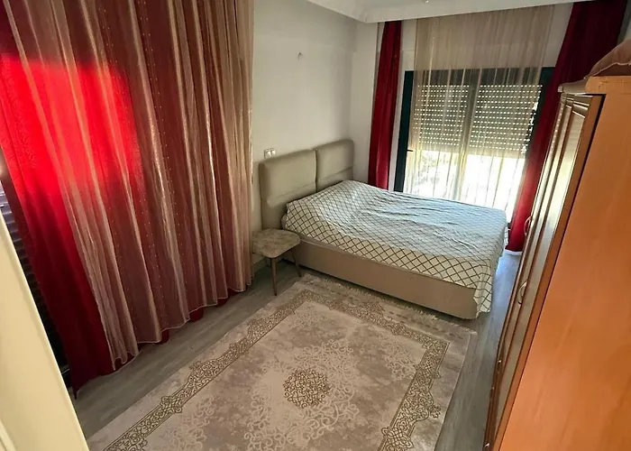 Seferihisarda Tam Muestakil 5 Odali Turizm Konutu 度假居